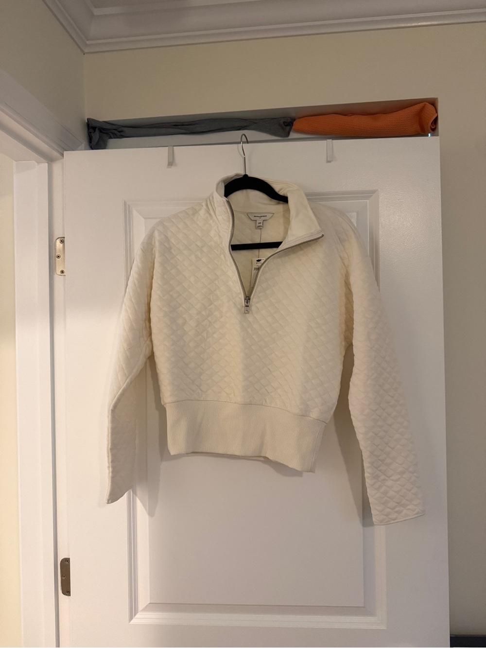 Banana Republic Cream Quilted Cropped Half-Zip Pullover